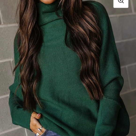 Green Sweater - Picture 2 of 3